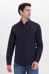 Erkek Slim Fit Dar Kesim Uzun Kollu Pamuklu Oxford Doku Kolay Ütü Lacivert Düğmeli Yaka Gömlek