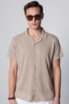 Slim Fit Dar Kesim Kısa Kol Nefes Alan Örme Doku Kare Desenli Apaj Yaka Yazlık Taş Renk Erkek Gömlek