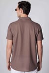 Slim Fit Dar Kesim Kısa Kollu Apaj Yaka Örme Kumaş Yazlık Kahverengi Erkek Gömlek