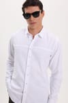 Erkek Slim Fit Dar Kesim Uzun Kollu %100 Pamuk Keten Doku Beyaz Gömlek