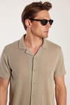 Erkek Slim Fit Örme Kumaş Apaş Yaka Rahat Kullanım Kısa Kol Bej Gömlek