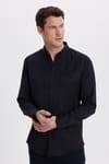 Erkek Slim Fit Dar Kesim Düz Oxford Armalı Yaka Düğmeli Siyah Spor Gömlek