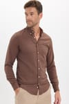 Erkek Slim Fit Dar Kesim Düz Oxford Armalı Düğmeli Yaka Kahverengi Spor Gömlek