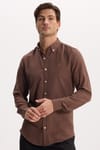 Erkek Slim Fit Dar Kesim Düz Oxford Armalı Düğmeli Yaka Kahverengi Spor Gömlek