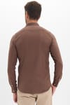 Erkek Slim Fit Dar Kesim Düz Oxford Armalı Düğmeli Yaka Kahverengi Spor Gömlek