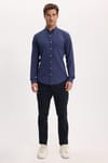 Erkek Slim Fit Dar Kesim Düz Oxford Armalı Düğmeli Yaka Lacivert Spor Gömlek
