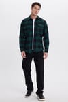 Erkek Slim Fit Dar Kesim Uzun Kollu Kapaklı Çift Cepli Kareli Kışlık Oduncu Gömlek