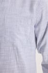 Erkek Slim Fit Dar Kesim %100 Pamuk Düğmeli Yaka Çizgili Uzun Kollu Cepli Keten Lacivert Gömlek