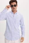 Erkek Slim Fit Dar Kesim %100 Pamuk Düğmeli Yaka Çizgili Uzun Kollu Cepli Keten Efektli Lacivert Gömlek