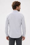 Erkek Slim Fit Dar Kesim Yaka Düğmeli Çizgili Uzun Kollu Cepli Keten Efektli Gömlek