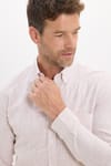 Erkek Slim Fit Dar Kesim Uzun Kollu %100 Pamuk Keten Efektli Düğmeli Yaka Rahat Bej Gömlek