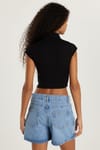 Kadın Regular Fit Sıfır Kol Siyah Bluz