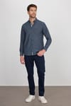 Erkek Regular Fit Klasik Kesim Pamuklu Oxford Doku Tek Cepli İndigo Düğmeli Yaka Gömlek
