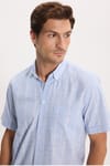 Erkek Regular Fit Klasik Kesim Oversize %100 Pamuk Keten Doku Tek Cepli Çizgili Kısa Kollu Mavi Gömlek