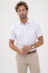 Erkek Regular Fit Klasik Kesim Pamuklu Kısa Kollu Armürlü Beyaz Gömlek