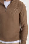 Erkek Slim Fit Dar Kesim Fermuarlı Koyu Vizon Dik Yaka Triko Kazak