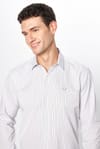 Erkek Modern Slim Fit Dar Kesim Uzun Kollu Pamuklu 4 Mevsim Çizgili Düğmeli Yaka Gömlek