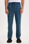 Erkek Standart Fit Normal Kesim Pamuklu Kareli Beli Bağcıklı Cepli  Lacivert Pijama Altı
