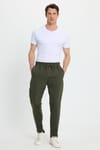 Erkek Regular Fit Klasik Kesim Beli Lastikli Bağcıklı Koyu Haki Jogger Pantolon
