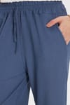 Kadın Regular Fit Klasik Kesim Pamuklu Beli Bağcıklı Desenli Çift Cepli Mavi Pantolon