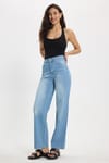 Kadın Relax Fit Rahat Kesim %100 Pamuk Cepli Geniş Paça Açık Mavi Jean Kot Pantolon