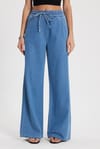 Kadın Relax Fit Rahat Kesim %100 Pamuk Beli Bağcıklı Lastikli Denim Efektli Açık Mavi Palazzo Pantolon