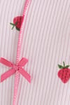 Kadın Standart Fit Normal Kesim Fitilli Görünüm Fiyonk Detaylı Kısa Kol Baskılı Pembe Pijama Takımı