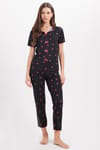 Kadın Standart Fit Normal Kesim Bisiklet Yaka Kısa Kollu Baskılı Siyah Pijama Takımı