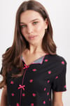 Kadın Standart Fit Normal Kesim Bisiklet Yaka Kısa Kollu Baskılı Siyah Pijama Takımı