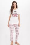 Kadın Regular Fit Klasik Kesim Pamuklu Bisiklet Yaka Kısa Kollu Baskılı Beyaz Pijama Takımı