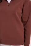 Kadın Relax Fit Rahat Kesim Pamuklu İçi Polarlı Yarım Fermuarlı Kahverengi Dik Yaka Sweatshirt