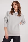 Kadın Relax Fit Rahat Kesim Pamuklu İçi Polarlı Yarım Fermuarlı Taş Renk Dik Yaka Sweatshirt