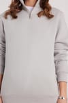 Kadın Relax Fit Rahat Kesim Pamuklu İçi Polarlı Yarım Fermuarlı Taş Renk Dik Yaka Sweatshirt