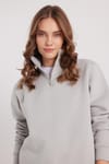 Kadın Relax Fit Rahat Kesim Pamuklu İçi Polarlı Yarım Fermuarlı Taş Renk Dik Yaka Sweatshirt
