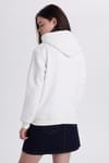 Kadın Relax Fit Rahat Kesim Pamuklu Kapüşonlu Kanguru Cepli Ekru Sweatshirt