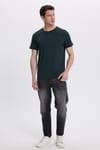Erkek Slim Fit Dar Kesim Pamuklu Yumuşak Doku Likralı Esnek Kumaş Basic Koyu Yeşil Bisiklet Yaka Tişört
