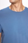 Erkek Slim Fit Dar Kesim Pamuklu Yumuşak Dokulu Esnek Kumaş Düz Basic Mavi Bisiklet Yaka Tişört
