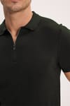 SLIM FIT KNITTED T-SHIRT POLO NECK HALF ZIPPER  TİŞÖRT