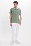 Erkek Slim Fit Dar Kesim %100 Pamuk Düz Pike Yaka ve Kol Detaylı Yeşil Polo Yaka Tişört