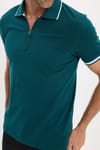 Erkek Slim Fit Dar Kesim %100 Pamuk Jakarlı Düz Yaka ve Kol Detaylı Yeşil Polo Yaka Tişört
