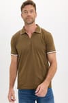 Erkek Slim Fit Dar Kesim %100 Pamuk Jakarlı Düz Yaka ve Kol Detaylı Kahverengi Polo Yaka Tişört