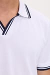Erkek Slim Fit Dar Kesim %100 Pamuklu Çizgili Detaylı V Yaka Beyaz Polo Yaka Tişört