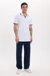 Erkek Slim Fit Dar Kesim %100 Pamuklu Çizgili Detaylı V Yaka Beyaz Polo Yaka Tişört
