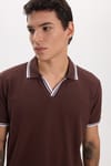 Erkek Slim Fit Dar Kesim %100 Pamuklu Çizgili Detaylı V Yaka Kahverengi  Polo Yaka Tişört