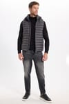 Erkek Slim Fit Dar Kesim Rüzgara Karşı Dayanıklı Cepli Antrasit Çıkabilir Kapüşonlu Şişme Yelek