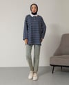 Çizgili Yaka Detaylı Lacivert Sweat