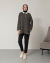 Çizgili Yaka Detaylı Siyah Sweat