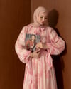 Desenli Pembe Şifon Elbise