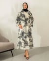 Oversize Desenli Belden Bağcıklı Siyah Keten Elbise