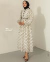 Oversize Yarım Düğmeli Çiçek Desenli Elbise